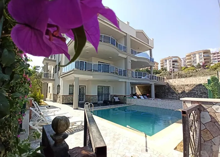Willa Begonville Ladies Kusadası
