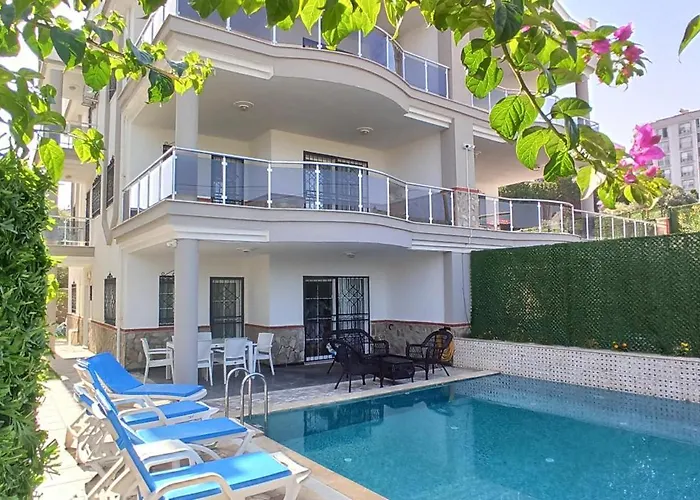 Villa Begonville Ladies Kusadası