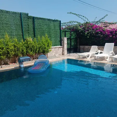 Villa Begonville Ladies Kusadası