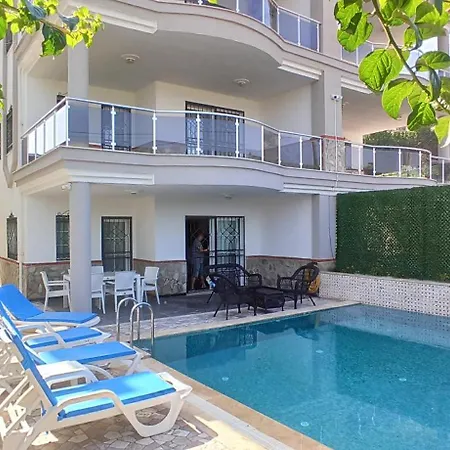 Begonville Ladies Villa *