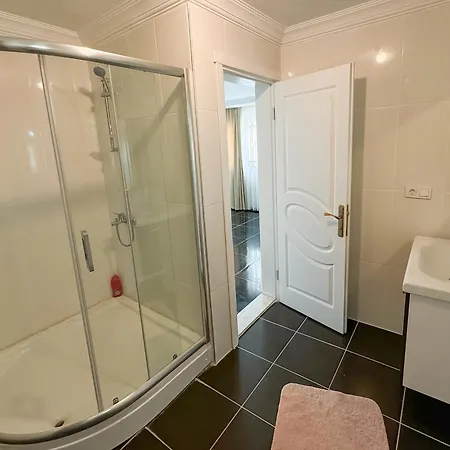 Begonville Ladies Kusadası